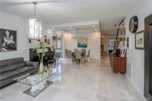 9773 NW 31st St, Doral, FL 33172, Sold 05/31/20
