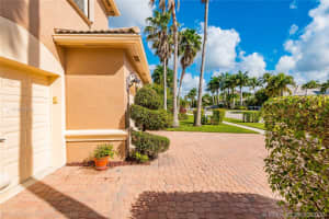 18632 Ocean Mist Dr, Boca Raton, FL 33498, Sold 08/14/20