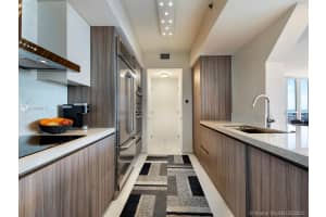 400 Alton Rd, Miami Beach, FL 33139, Sold 10/15/20