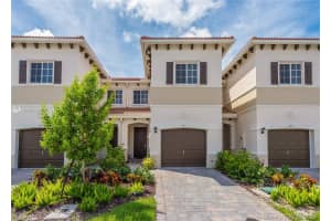 371 SE 1st Dr, Deerfield Beach, FL 33441, Sold 11/17/20
