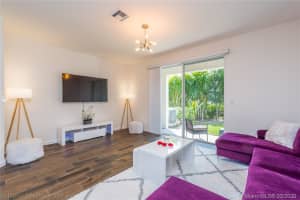 371 SE 1st Dr, Deerfield Beach, FL 33441, Sold 11/17/20