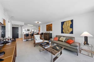 90 Alton Rd, Miami Beach, FL 33139, Sold 10/09/20