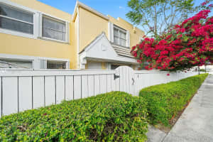 6855 SW 45th Ln, Miami, FL 33155, Sold 04/29/20