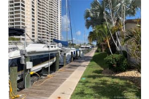 2743 Parkview Dr S, Hallandale Beach, FL 33009, Sold 10/28/20