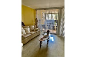 8841 W Flagler St, Miami, FL 33174, Sold 08/18/20