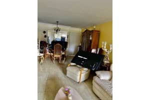 8841 W Flagler St, Miami, FL 33174, Sold 08/18/20