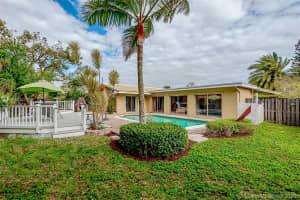 10610 NW 43rd St, Coral Springs, FL 33065, Sold 04/20/20