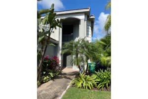 1513 Presidential Way, Miami, FL 33179, Sold 03/16/21