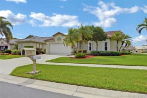8460 Lake Cypress Rd, Lake Worth, FL 33467, Sold 06/30/20