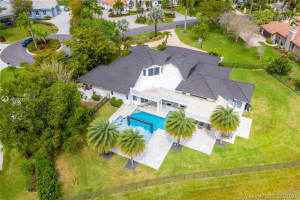 2933 Paddock Ln, Weston, FL 33331, Sold 10/01/20