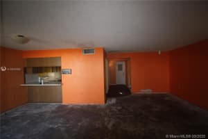 9153 Fontainebleau Blvd, Miami, FL 33172, Sold 04/23/20