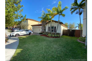 2706 NE 1st St, Homestead, FL 33033, Sold 05/13/20