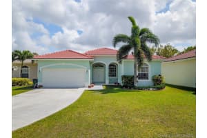 2821 Augusta Dr, Homestead, FL 33035, Sold 07/27/20
