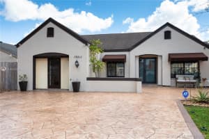 19211 NW 81st Pl, Hialeah, FL 33015, Sold 05/15/20