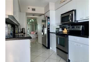 16445 Collins Ave, Sunny Isles Beach, FL 33160, Sold 04/20/21