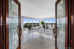 10 Edgewater Dr, Coral Gables, FL 33133, Sold 02/15/22