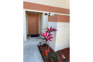 7044 SW 42nd Ct, Davie, FL 33314, Sold 07/29/20