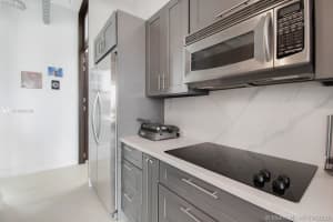 3029 NE 188th St, Aventura, FL 33180, Sold 07/31/20