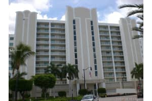 18100 N Bay Rd, Sunny Isles Beach, FL 33160, Sold 05/13/21