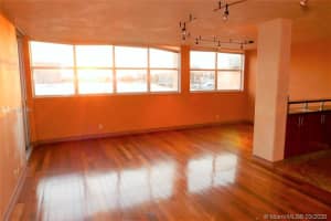 100 Golden Isles Dr, Hallandale Beach, FL 33009, Sold 05/06/20