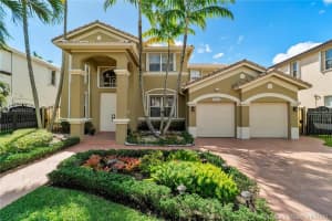 14886 SW 25th Ln, Miami, FL 33185, Sold 05/21/20