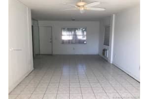 220 Kings Point Dr # 110, Sunny Isles Beach, FL 33160, Sold 11/25/20