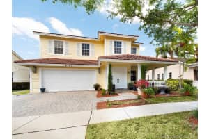 4741 Lakeside Cir E, Davie, FL 33314, Sold 10/28/20