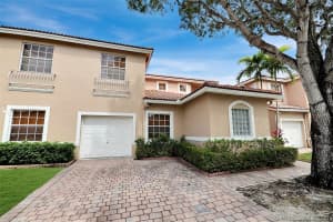 665 NW 130th Ave, Pembroke Pines, FL 33028, Sold 07/02/20