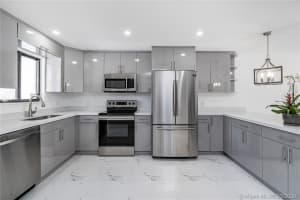 1279 SE 9th Pl, Homestead, FL 33035, Sold 04/27/20