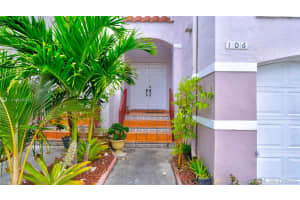 10245 SW 154th Pl, Miami, FL 33196, Sold 07/20/20
