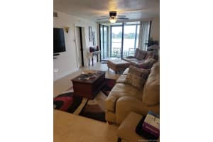 218 Lake Pointe Dr, Oakland Park, FL 33309, Sold 08/03/20