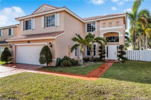 19460 SW 2nd St, Pembroke Pines, FL 33029, Sold 05/04/20