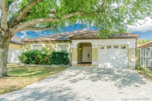 20120 NW 83rd Pl, Hialeah, FL 33015, Sold 04/30/20
