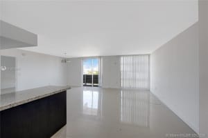 9800 W Bay Harbor Dr, Bay Harbor Islands, FL 33154, Sold 07/01/20