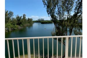 8240 SW 210th St, Cutler Bay, FL 33189, Sold 05/15/20