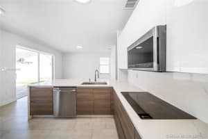 16555 NW 23rd St, Pembroke Pines, FL 33028, Sold 06/16/20