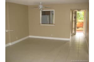 4221 Nw 19th St 281, Lauderhill