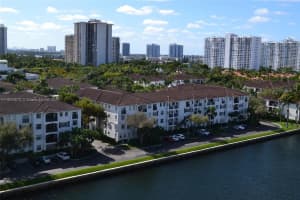 3250 NE 188th St, Aventura, FL 33180, Sold 03/31/22