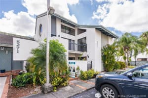 8271 SW 157th Ave, Miami, FL 33193, Sold 06/05/20