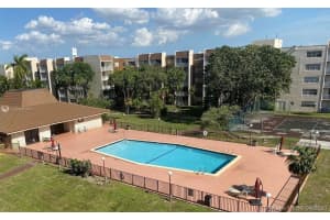 6950 Miami Gardens Dr, Hialeah, FL 33015, Sold 08/18/20