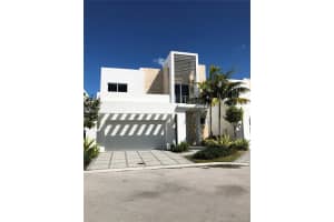 6735 NW 103rd Ave, Doral, FL 33178, Sold 07/27/20