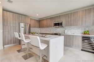 6735 NW 103rd Ave, Doral, FL 33178, Sold 07/27/20