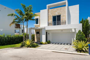 6746 NW 103rd Ave, Doral, FL 33178, Sold 01/15/21