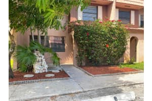 8 Matador Ln, Davie, FL 33324, Sold 05/28/20