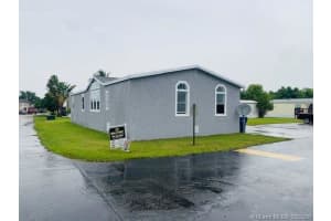 35250 SW 177th Ct, Homestead, FL 33034, Sold 01/14/21