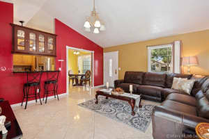 8650 SW 14th Ct, Pembroke Pines, FL 33025, Sold 05/20/20