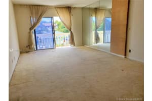 100 Edgewater Dr, Coral Gables, FL 33133, Sold 05/26/20