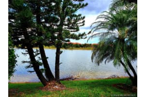 11817 SW 7th St, Pembroke Pines, FL 33025, Sold 05/20/20