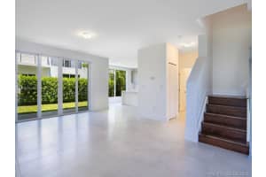 6833 NW 103rd Pl, Doral, FL 33178, Sold 01/29/21