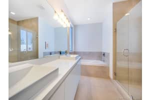 6833 NW 103rd Pl, Doral, FL 33178, Sold 01/29/21